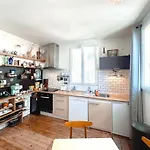 Spacieux Apparemment 2 Grand Lit Reparti Dans 2 Chambres