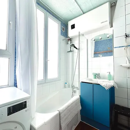 Apartment Spacieux Apparemment 2 Grand Lit Reparti Dans 2