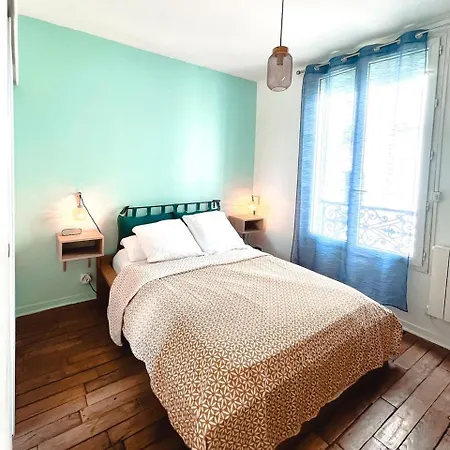Spacieux Apparemment 2 Grand Lit Reparti Dans 2 Paris